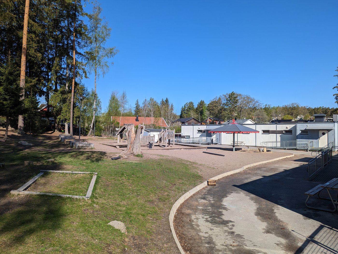 Lekplats vid Talldalens förskola i Huddinge